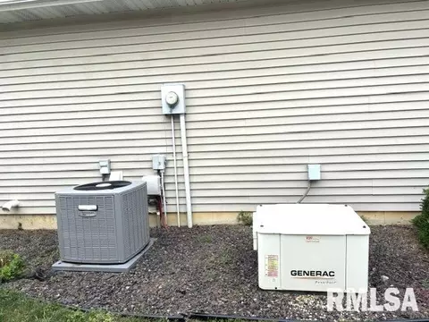 Exterior - 4528 Barrington Dr, Springfield, IL 62711 photo 11 of 11