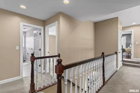 Entry Way - 2721 Dickens Dr, Springfield, IL 62711 photo 6 of 7