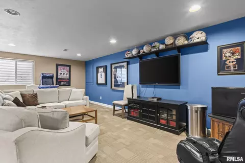 Other - 2721 Dickens Dr, Springfield, IL 62711 photo 13 of 17