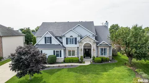 Exterior - 2721 Dickens Dr, Springfield, IL 62711 photo 3 of 13