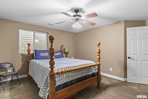 Bedroom - 2721 Dickens Dr, Springfield, IL 62711 photo 12 of 13