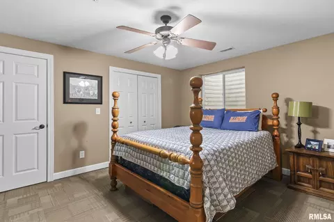 Bedroom - 2721 Dickens Dr, Springfield, IL 62711 photo 11 of 13