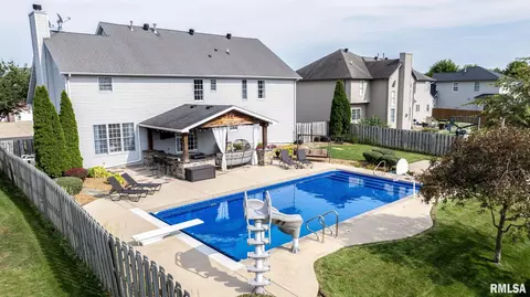 Exterior - 2721 Dickens Dr, Springfield, IL 62711 photo 13 of 13