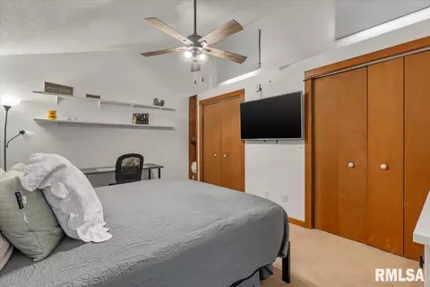 Bedroom - 1709 S College St, Springfield, IL 62704 photo 1 of 6