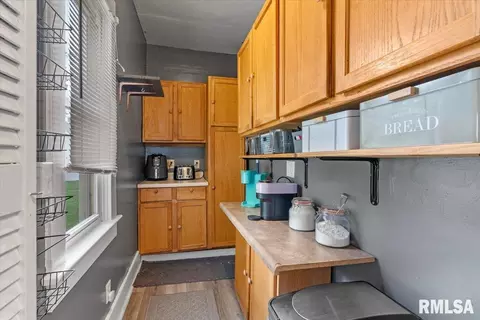 Other - 1709 S College St, Springfield, IL 62704 photo 5 of 10