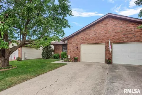 Exterior - 108 Astoria Rd, Springfield, IL 62704 photo 9 of 13
