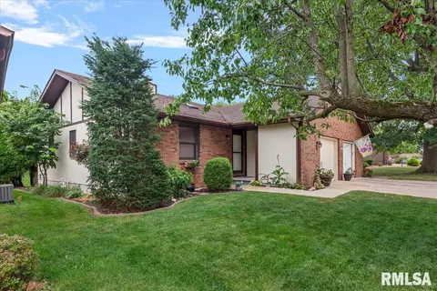 Exterior - 108 Astoria Rd, Springfield, IL 62704 photo 8 of 13