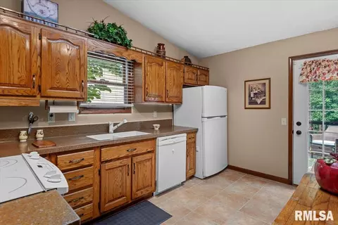 Kitchen - 108 Astoria Rd, Springfield, IL 62704 photo 1 of 3