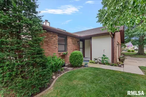 Exterior - 108 Astoria Rd, Springfield, IL 62704 photo 11 of 13