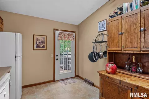 Other - 108 Astoria Rd, Springfield, IL 62704 photo 1 of 21