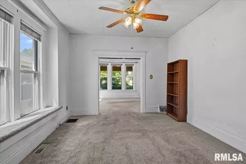 Living - 2620 S 9th St, Springfield, IL 62703 photo 5 of 6