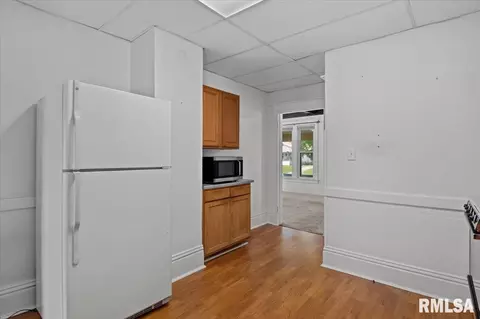 Entry Way - 2620 S 9th St, Springfield, IL 62703 photo 1 of 3