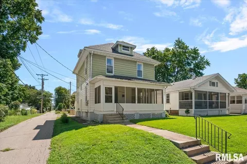 Exterior - 2620 S 9th St, Springfield, IL 62703 photo 2 of 10