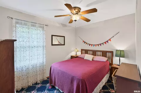 Bedroom - 1885 Central Point Rd, Cantrall, IL 62625 photo 3 of 6