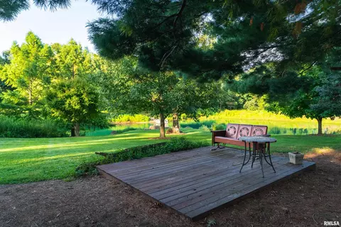 Exterior - 1885 Central Point Rd, Cantrall, IL 62625 photo 1 of 22