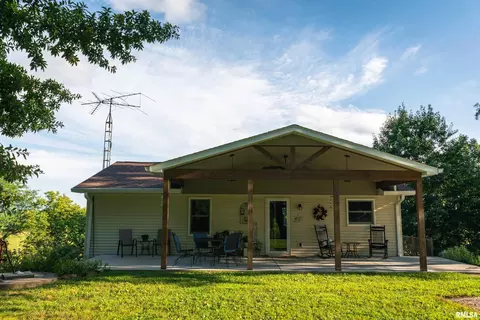 Exterior - 1885 Central Point Rd, Cantrall, IL 62625 photo 13 of 22