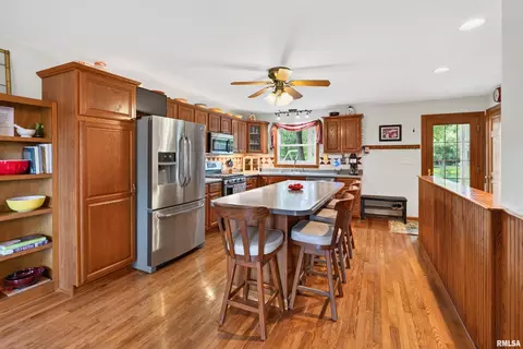Kitchen - 1885 Central Point Rd, Cantrall, IL 62625 photo 2 of 3
