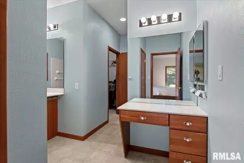 Entry Way - 6708 Phlox Dr, Springfield, IL 62712 photo 1 of 1
