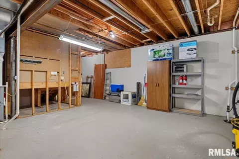 Other - 6708 Phlox Dr, Springfield, IL 62712 photo 9 of 10