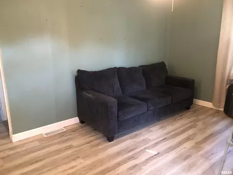 Living - 2004 N 22nd St, Springfield, IL 62702 photo 1 of 1