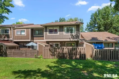Exterior - 28 Trailridge Ln, Springfield, IL 62702 photo 3 of 6