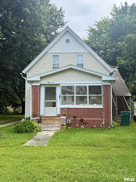 85 Lake St, Galesburg, IL 61401