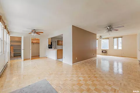 Living - 603 W Jackson St, Athens, IL 62613 photo 1 of 6