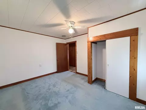Bedroom - 107 W Hunter St, Abingdon, IL 61410 photo 5 of 14