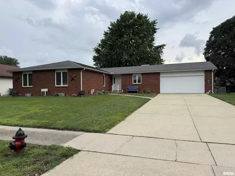 3313 Branchwood Dr, Springfield, IL 62704 photo 2