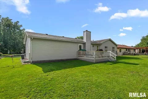 Exterior - 3313 Branchwood Dr, Springfield, IL 62704 photo 5 of 5