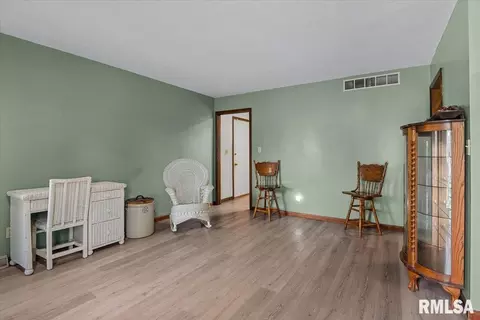 Living - 3313 Branchwood Dr, Springfield, IL 62704 photo 1 of 5