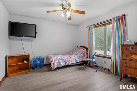 Bedroom - 3313 Branchwood Dr, Springfield, IL 62704 photo 4 of 5
