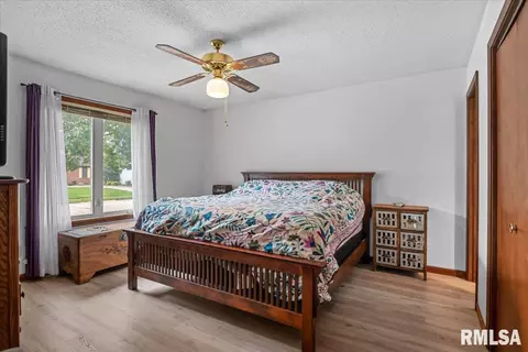 Bedroom - 3313 Branchwood Dr, Springfield, IL 62704 photo 1 of 5