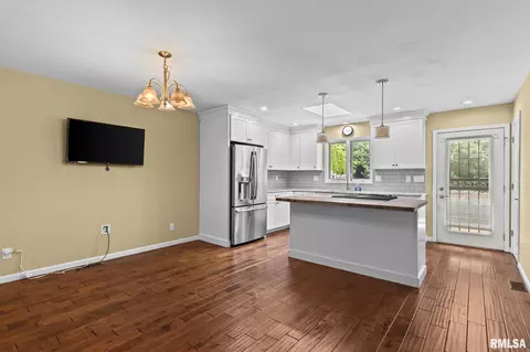 Other - 3013 Cameron Dr, Springfield, IL 62704 photo 4 of 5