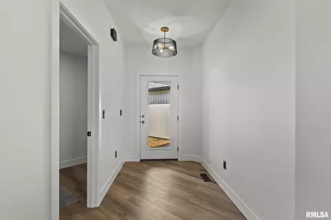 Entry Way - 1706 Ambleside Dr, Springfield, IL 62711 photo 1 of 4