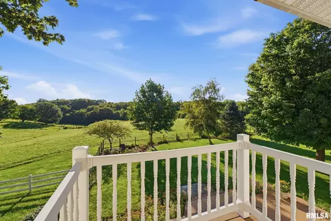 Exterior - 1404 12th Ave, Viola, IL 61486 photo 6 of 19