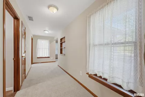 Entry Way - 1404 12th Ave, Viola, IL 61486 photo 3 of 3