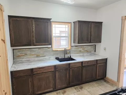 Kitchen - 2028 S 4th St, Springfield, IL 62703 photo 3 of 5