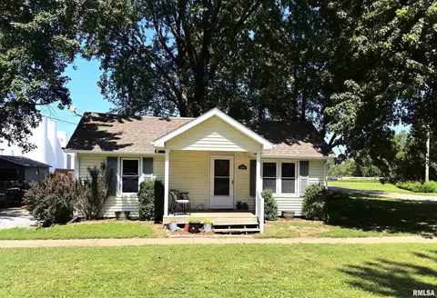 254 E Monroe, Greenview, IL 62642 photo 2