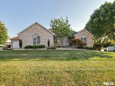 4602 Covington Ln, Quincy, IL 62305