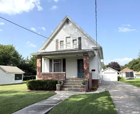 70 Lake St, Galesburg, IL 61401