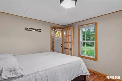 Bedroom - 1124 N Daniel Ave, Springfield, IL 62702 photo 3 of 3