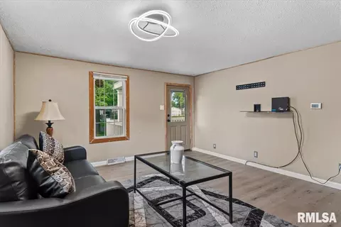 Other - 1124 N Daniel Ave, Springfield, IL 62702 photo 2 of 13
