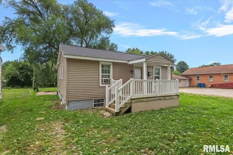 Exterior - 1124 N Daniel Ave, Springfield, IL 62702 photo 2 of 5