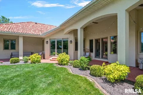 Exterior - 5405 Reserve Blvd, Springfield, IL 62711 photo 7 of 14