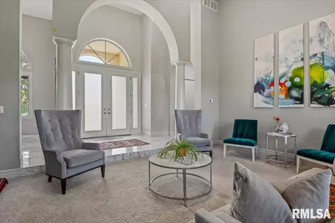 Entry Way - 5405 Reserve Blvd, Springfield, IL 62711 photo 3 of 12
