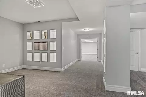 Entry Way - 5405 Reserve Blvd, Springfield, IL 62711 photo 9 of 12