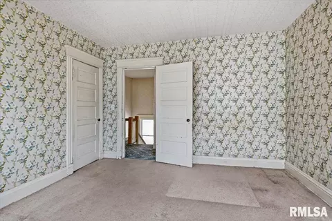 Bedroom - 815 S Douglas Ave, Springfield, IL 62704 photo 6 of 8
