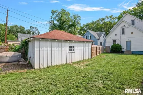 Exterior - 815 S Douglas Ave, Springfield, IL 62704 photo 6 of 6