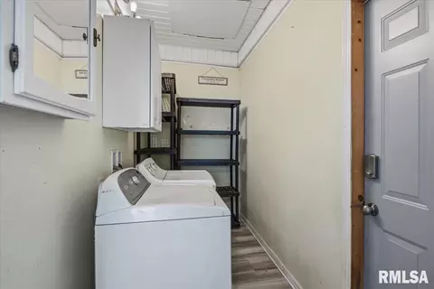 Other - 815 S Douglas Ave, Springfield, IL 62704 photo 9 of 13